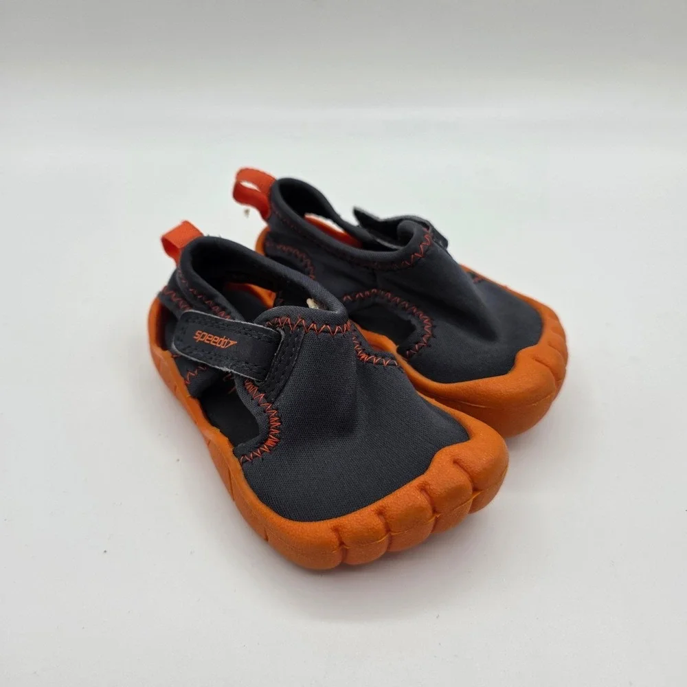 Speedo Kids Water‎ Shoes Charcoal Grey Orange Size S 5/6 Hook and Loop Strap